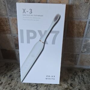 White Sonic Electric Toothbrush